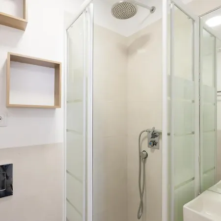 Appartement Downtown Flat - Metro And Tram28 *