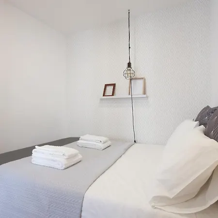 Downtown Flat - Metro And Tram28 Appartement